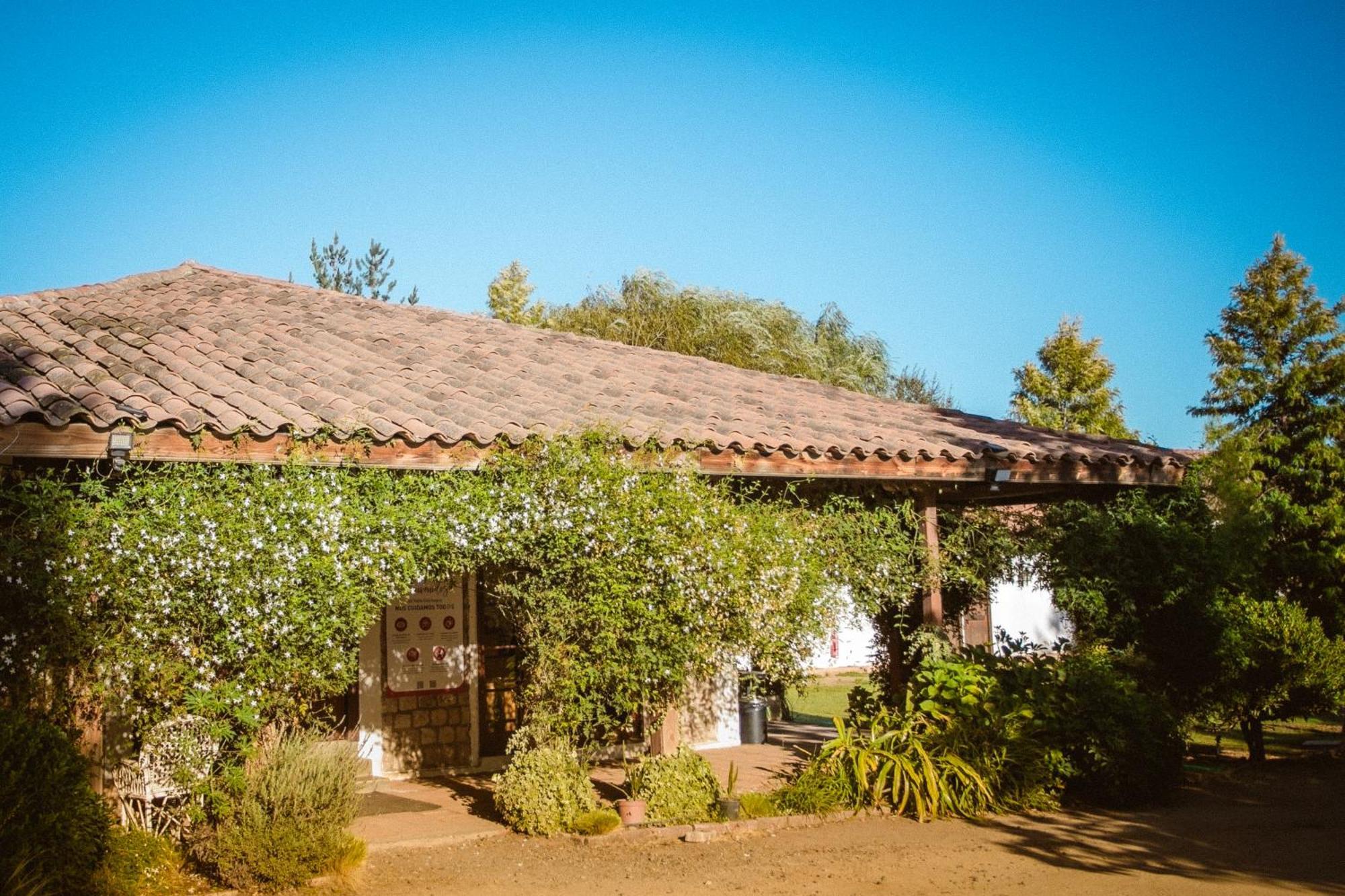 Hotel Hoja De Parra Santa Cruz Exterior photo