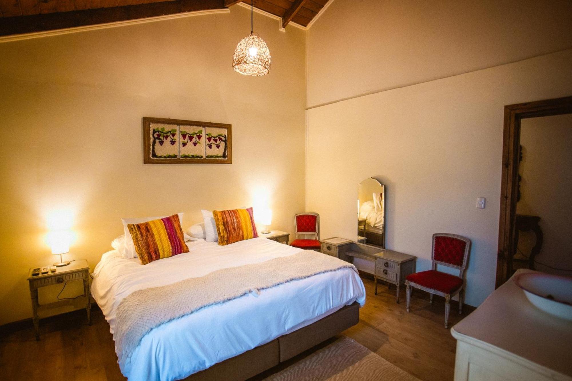 Hotel Hoja De Parra Santa Cruz Exterior photo